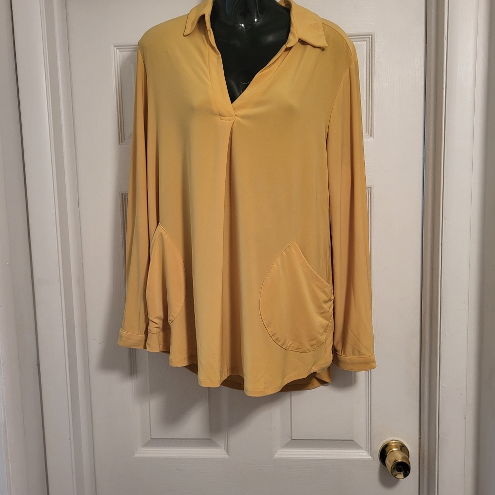NY collection, yellow, women,top, with front pockets  XL